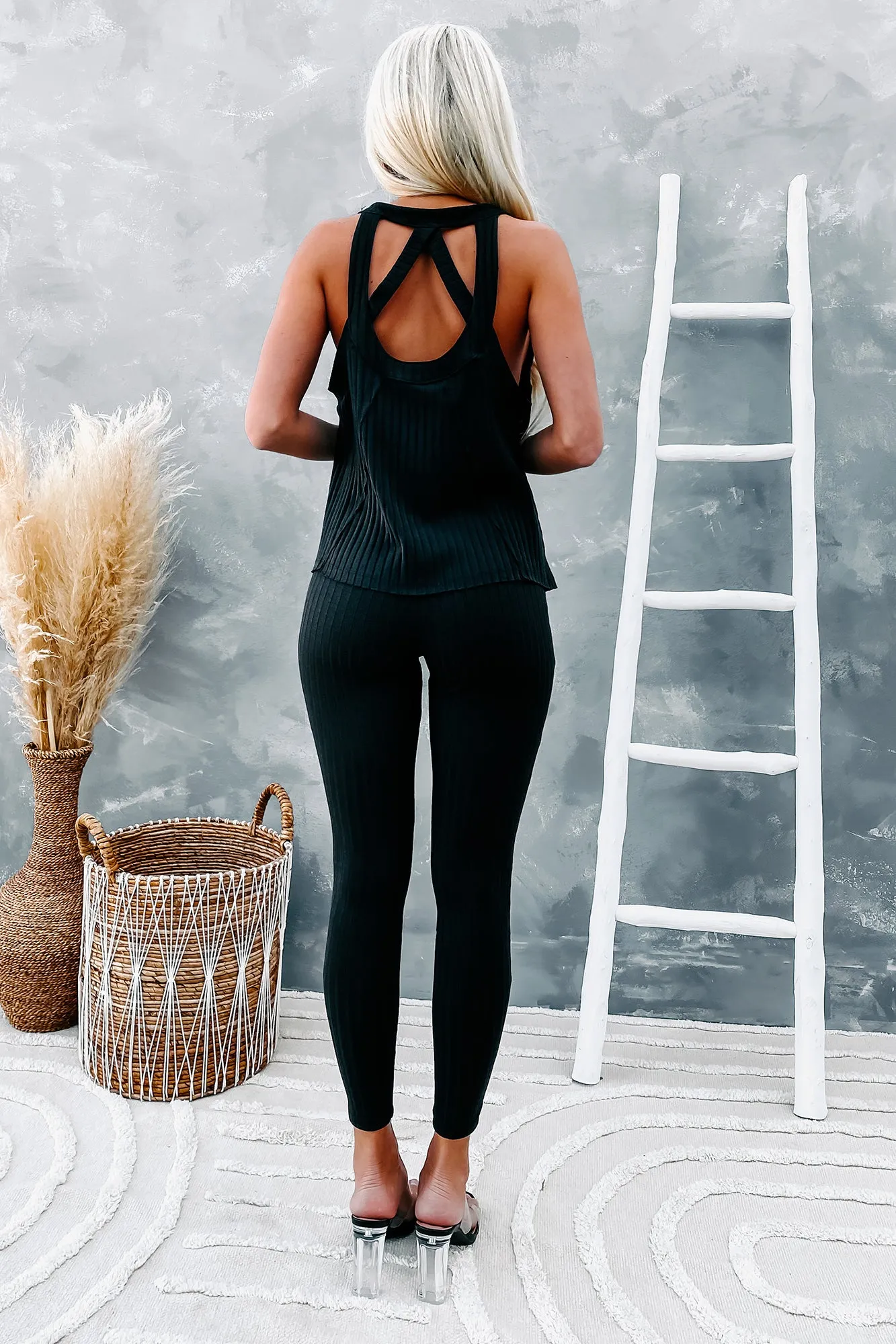 Chill Weekend Ribbed Tank Top & Leggings Set (Black)